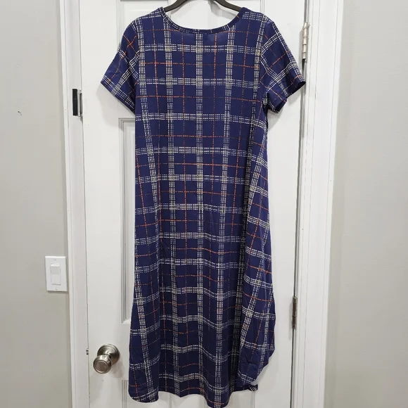 LuLaRoe Carly XS Navy Plaid High Low Swing Holiday Christmas Pocket Dress - Picture 3 of 3